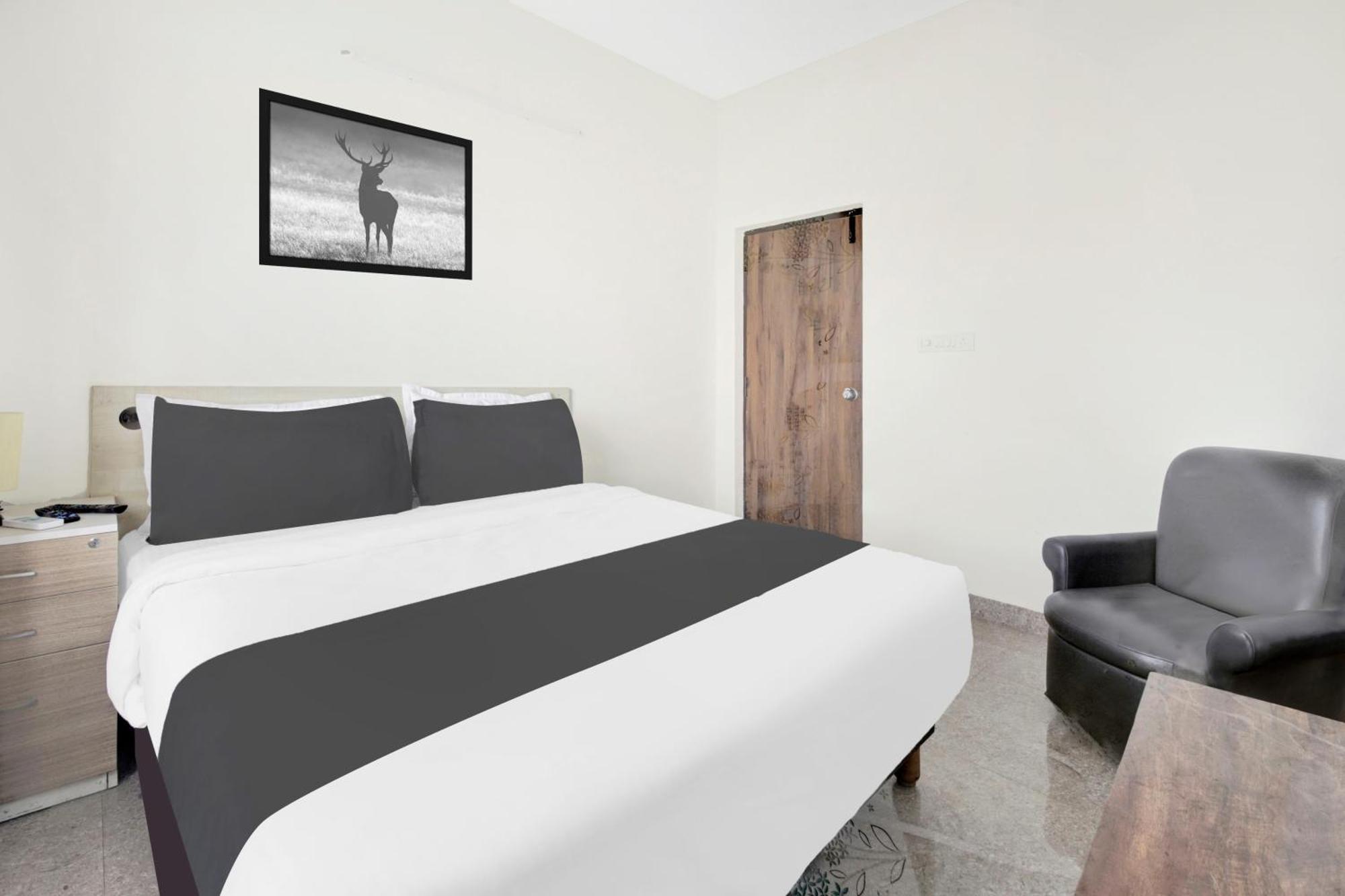 Hotel O Sri Manjunatha Deluxe Suites Bengaluru Zewnętrze zdjęcie